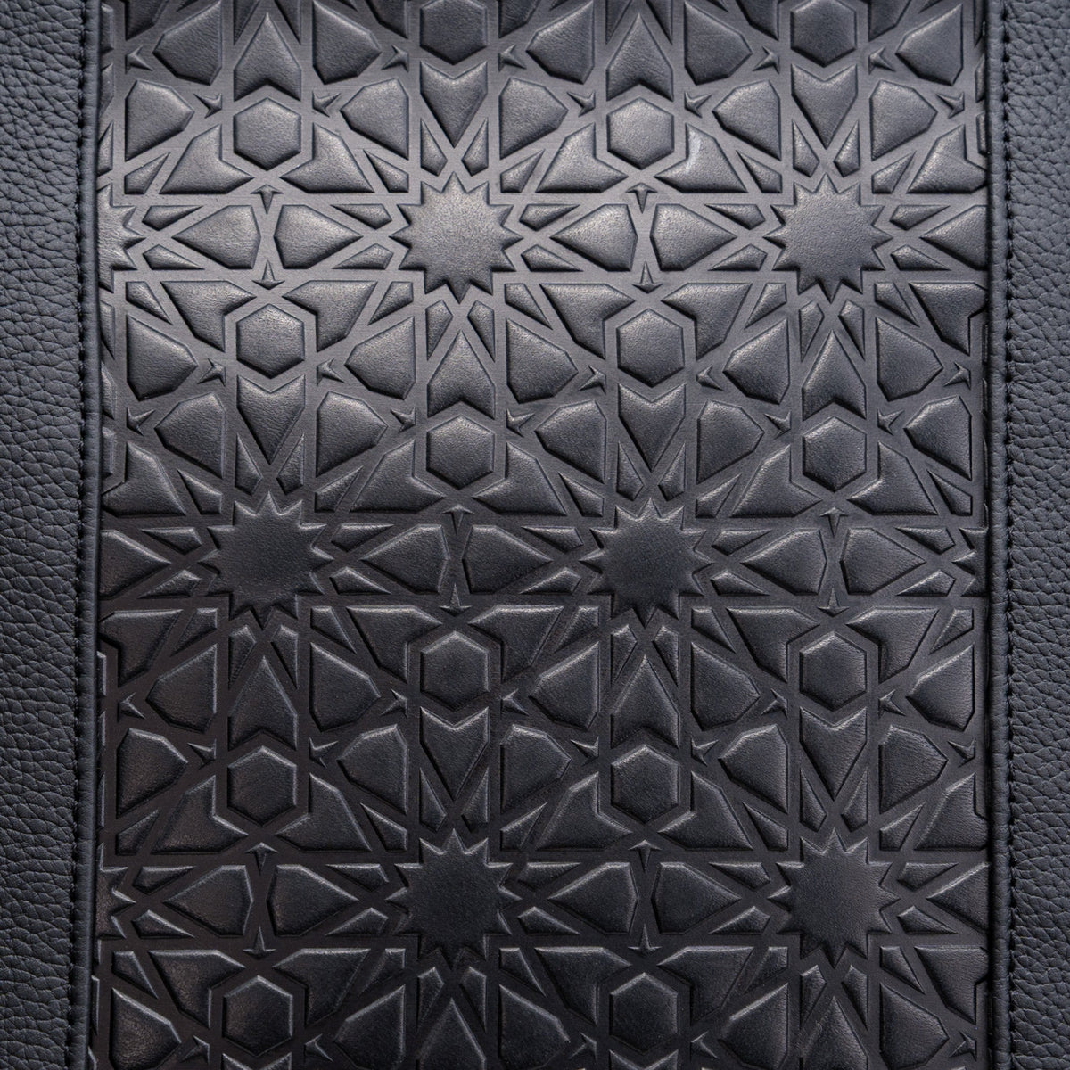 Bolso tote de piel – Negro, grabado Alhambra