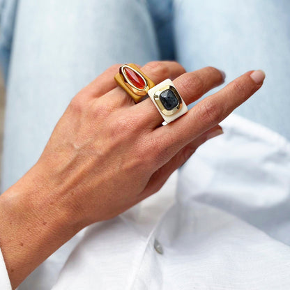 Anillo mujer crema con labradorita