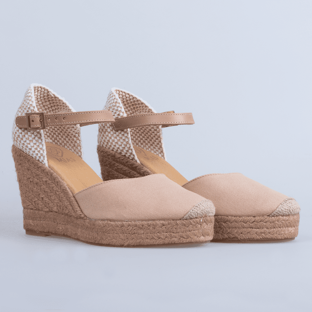 Camila Lona y Piso Nude MIAS