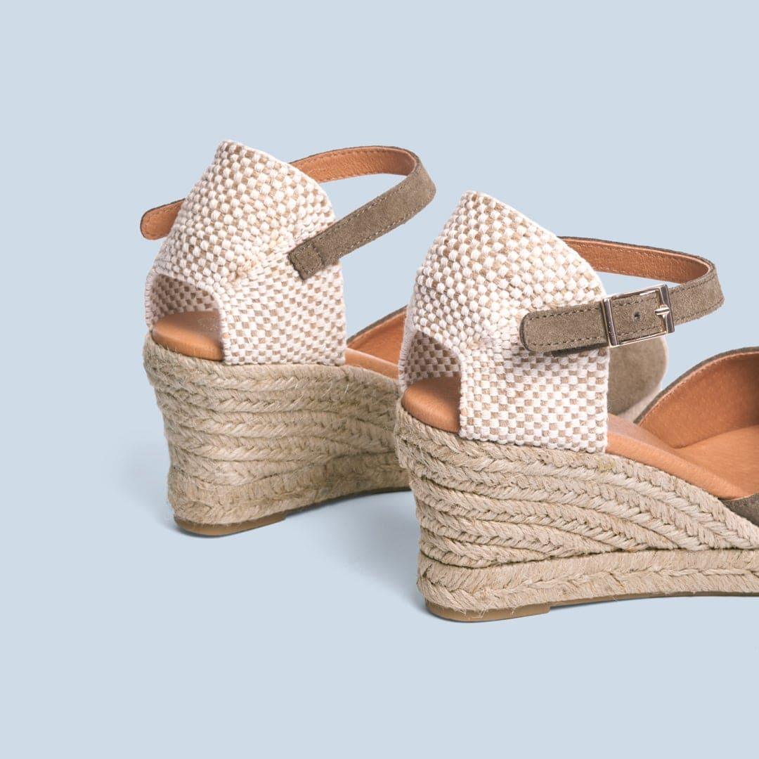 Laura - Serraje Kaki - MIAS